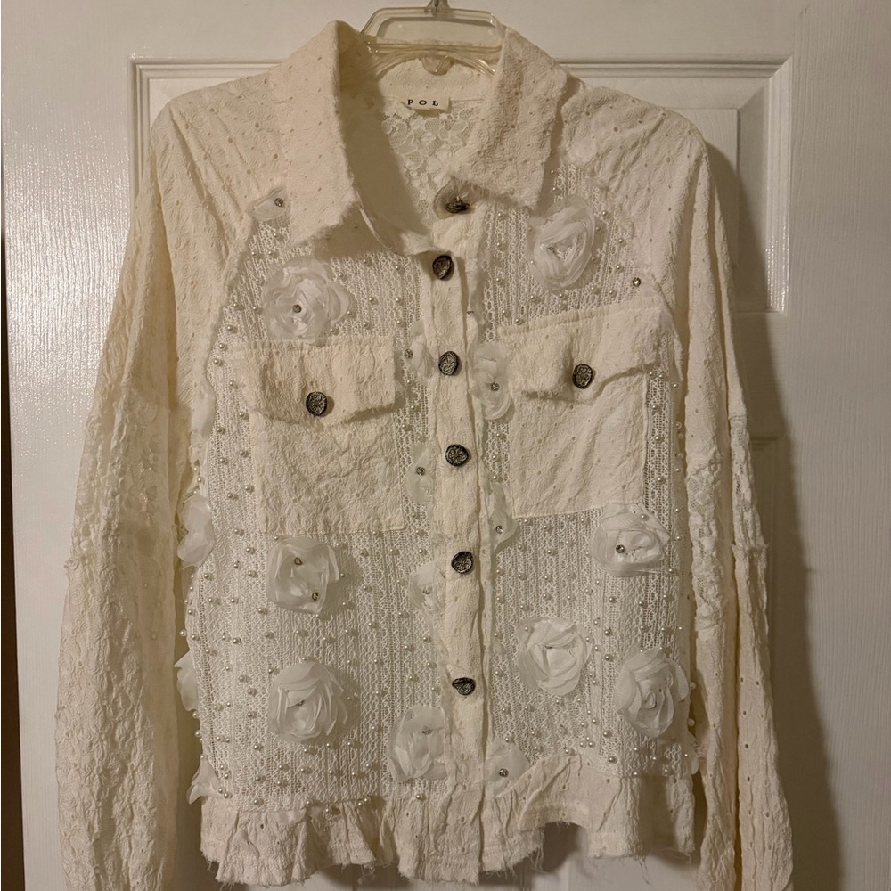 POL Gorgeous White Lace Blouse size Large (will fit up to 2X)